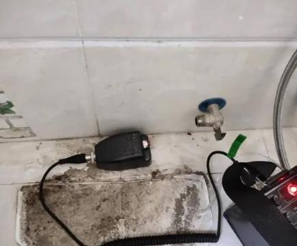 张家川屋顶漏水维修公司分享下卫生间漏水的危害及解决方法